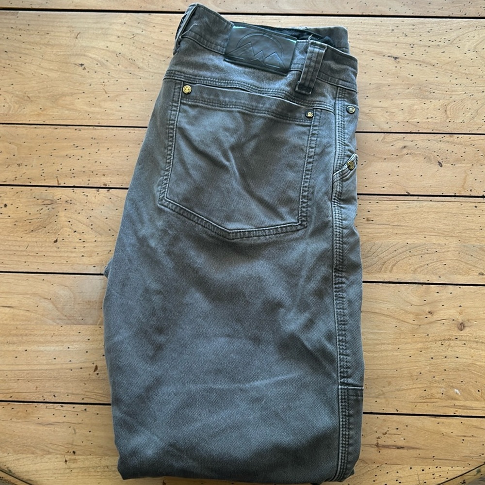 Men’s Wrangler ATG utility pant.
